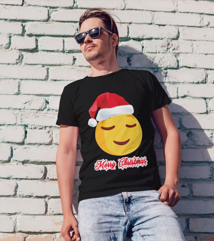 Merry Christmas Emoji With Santa Hat And Smiling Face T-Shirt