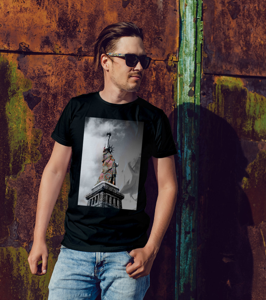 Funky Landmark Ny Statue Colorful Psychedelic T-Shirt