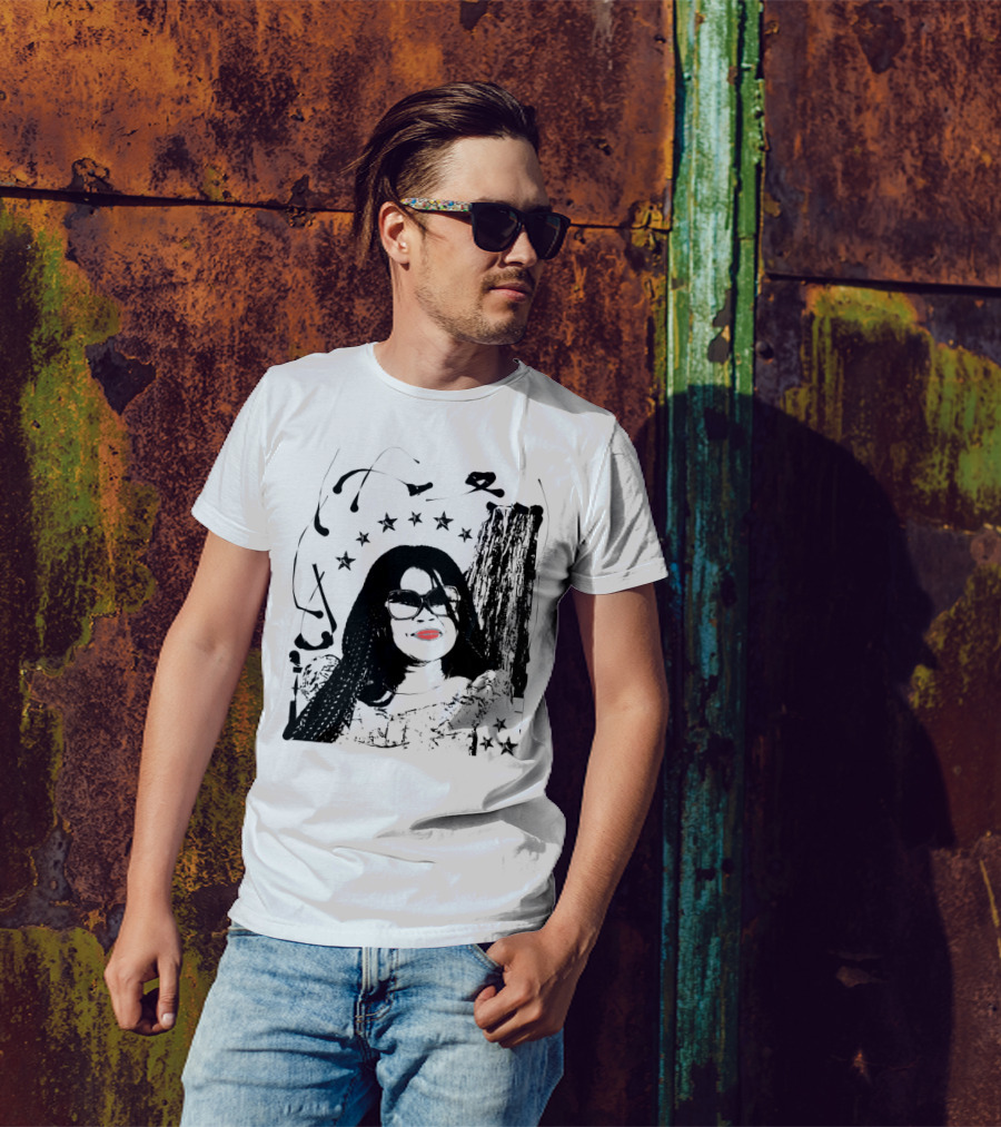 Beautiful Woman Stars Red Lips Sunglasses T-Shirt