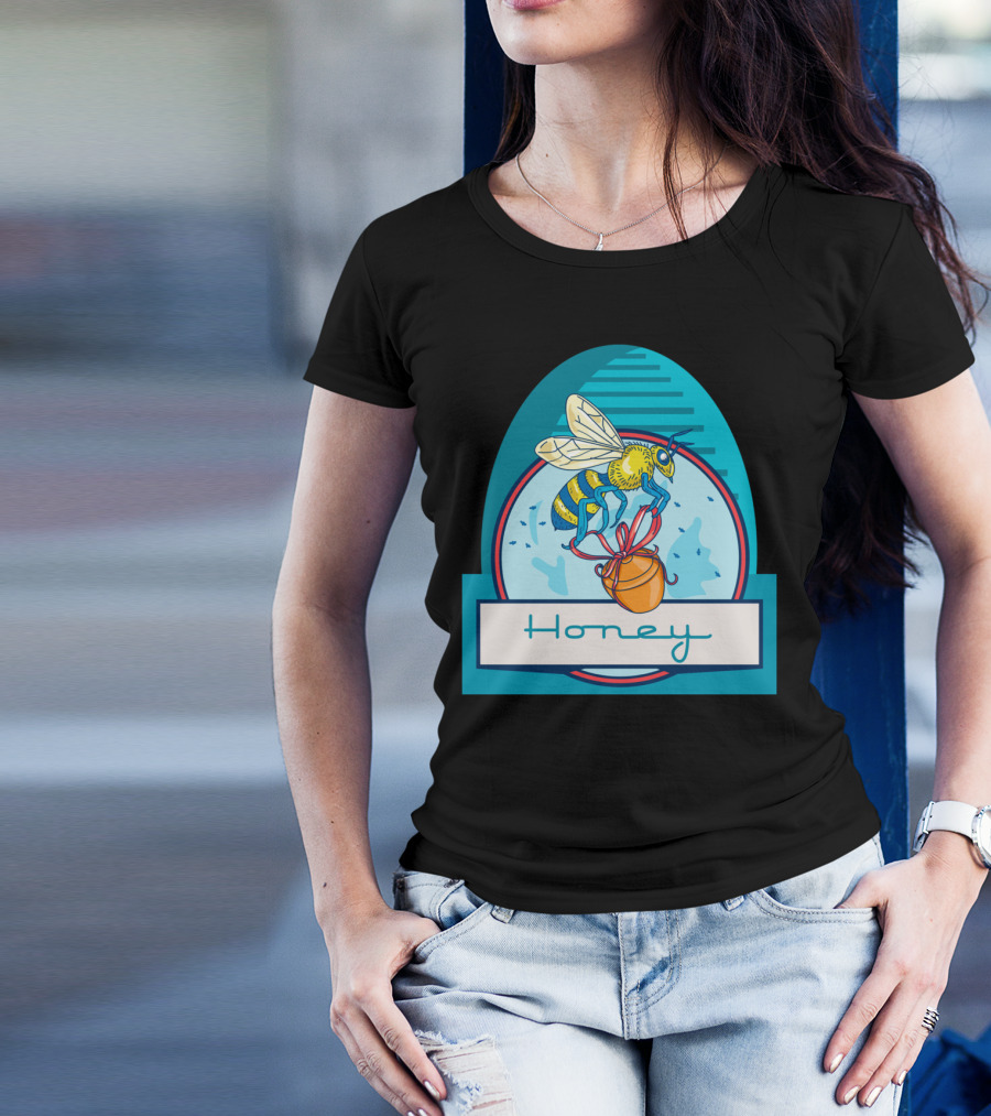Bee Honey Pot With Honeycomb Circle T-Shirt