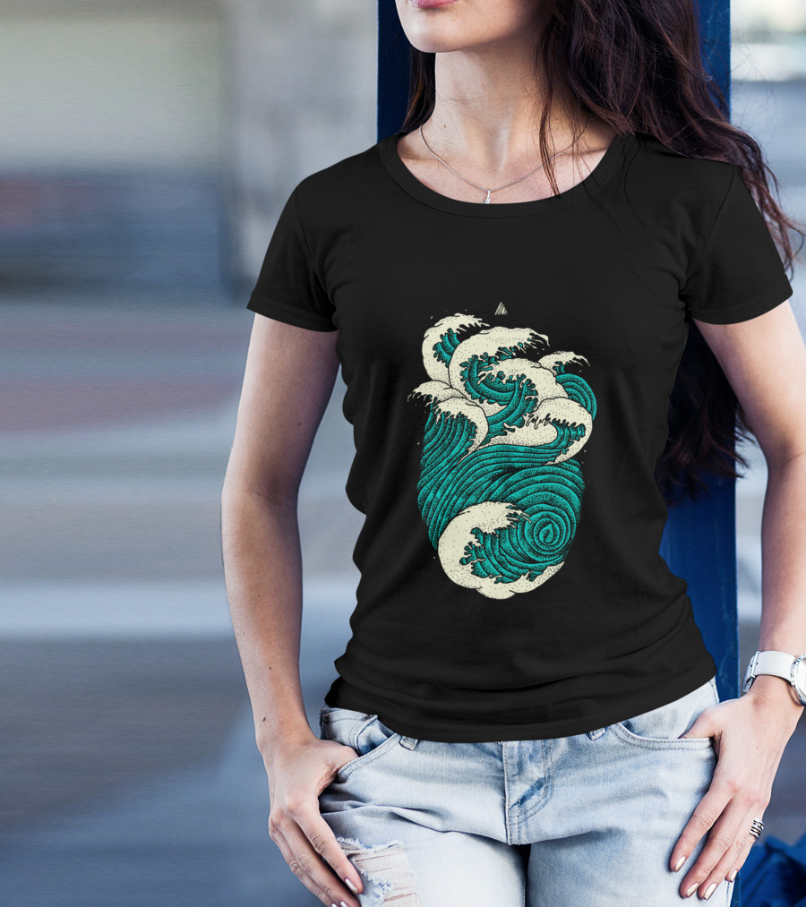Geometric Ocean Wave Art Nouveau T-Shirt