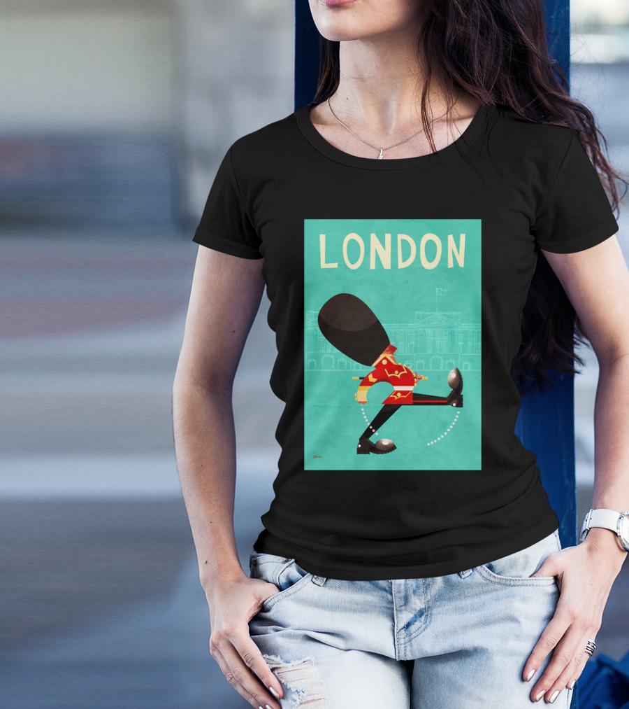 London Guardsman Icon With Buckingham Palace Background T-Shirt