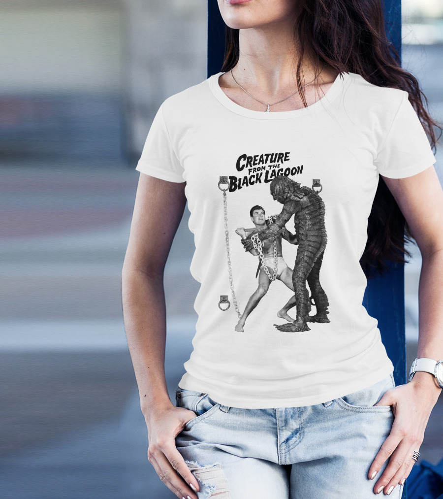 Creature From The Black Lagoon Chain Wrestling Scene T-Shirt