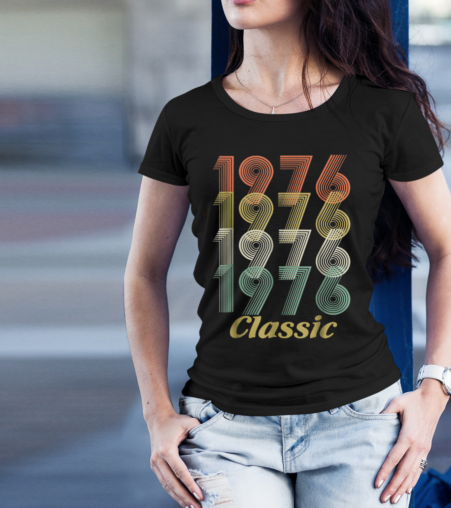 Classic Vintage 1976 Fortytwo 42Nd Birthday T-Shirt