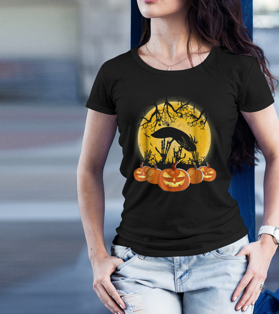 Halloween Night Axolotl And Jack-O'-Lanterns Moon Scene T-Shirt