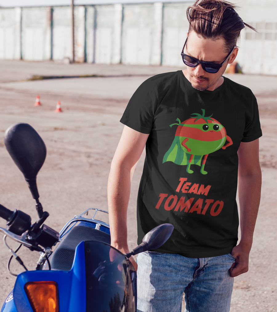 Team Tomato Super Hero For Vegans And Vegetarians And Gardening T-Shirt