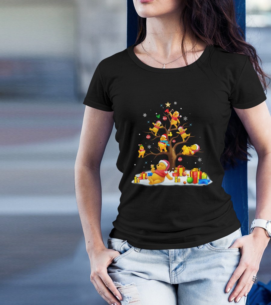 Pooh Bear Christmas Tree With Santa Hat And Presents T-Shirt
