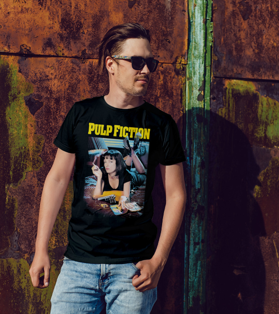 Pulp Fiction Mia Wallace Smoking Gun And Magazine T-Shirt