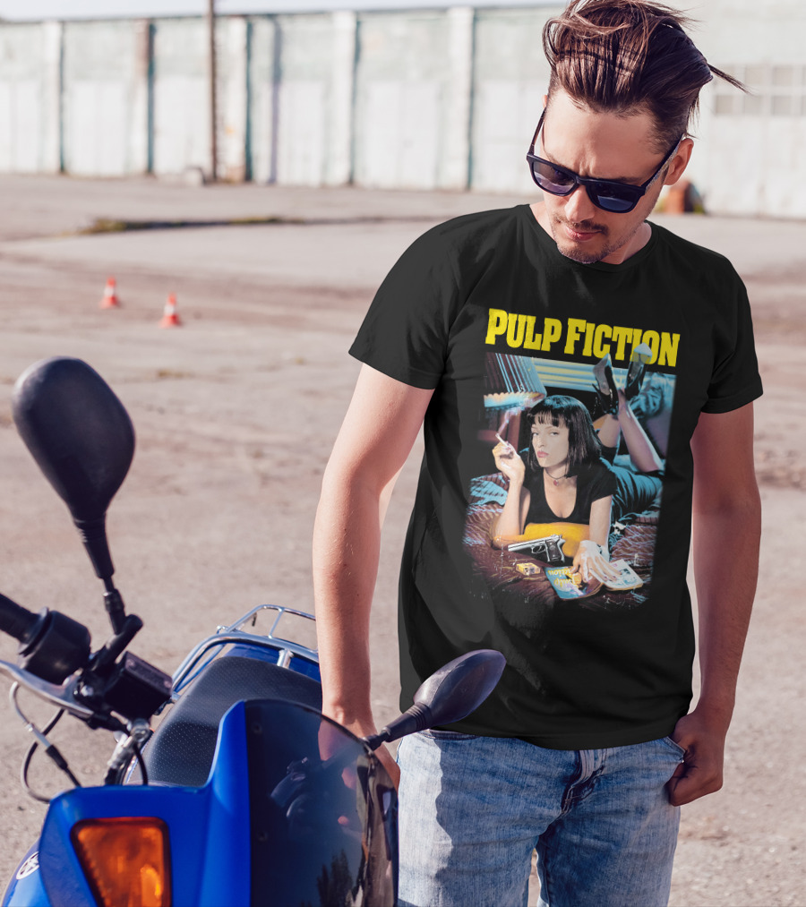 Pulp Fiction Mia Wallace Smoking Gun And Magazine T-Shirt
