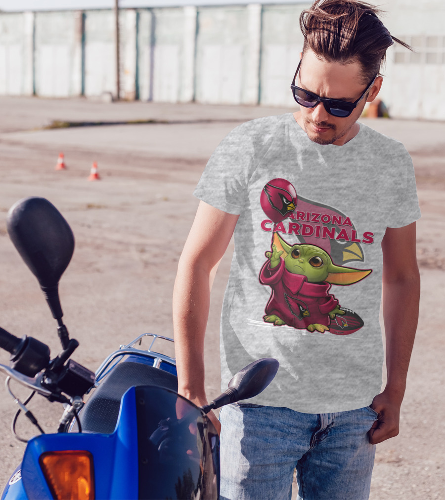 Yoda Holding Arizona Cardinals Balloon And Football With Team T-Shirt