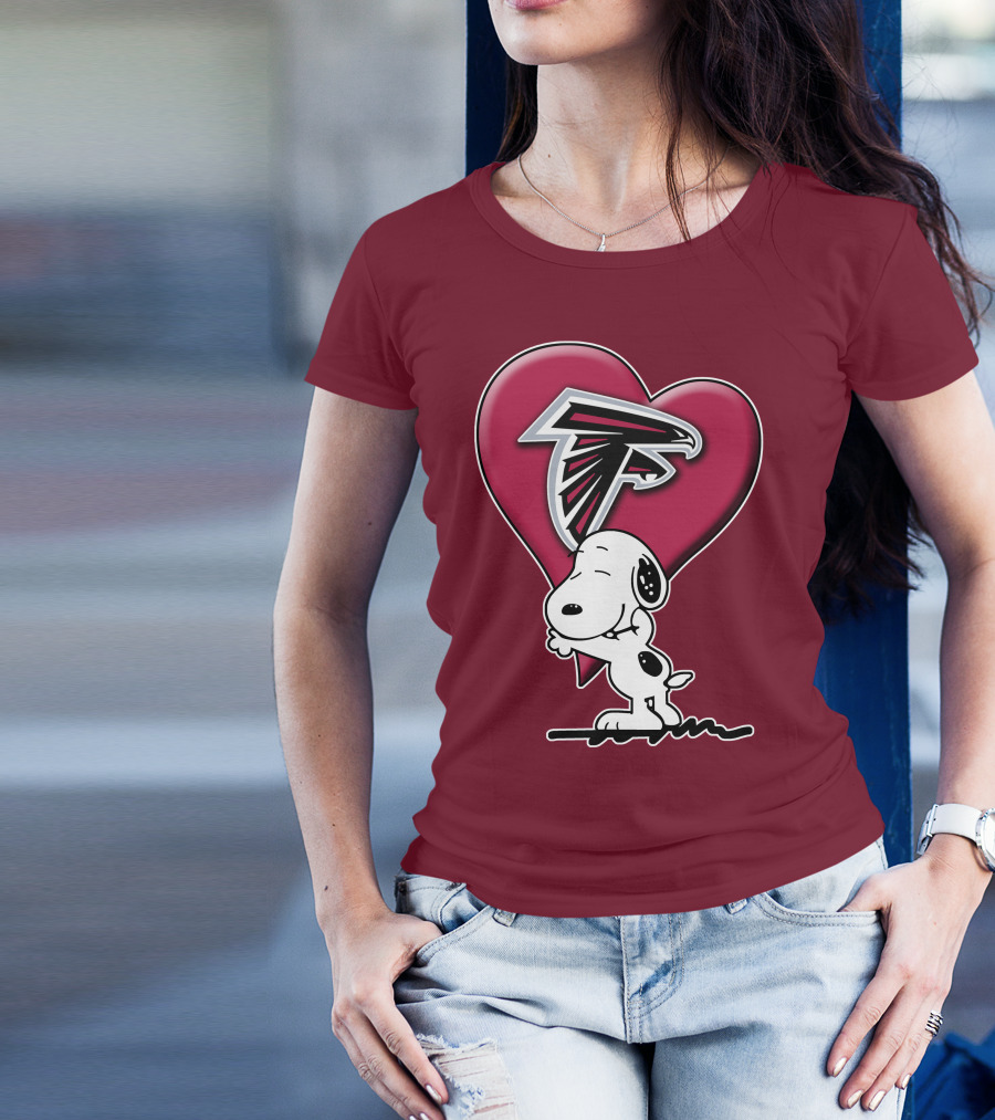 Snoopy Hugging Atlanta Falcons Heart T-Shirt