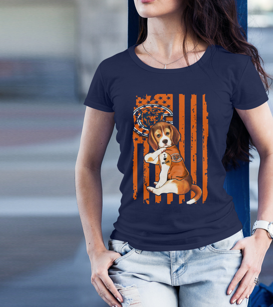 Beagle I Love Mom Chicago Bears Fan Flag T-Shirt