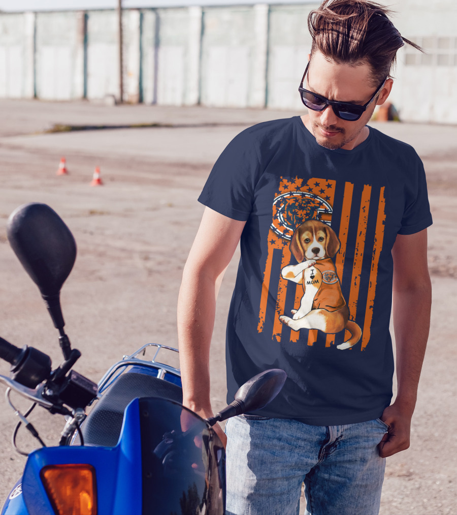 Beagle I Love Mom Chicago Bears Fan Flag T-Shirt