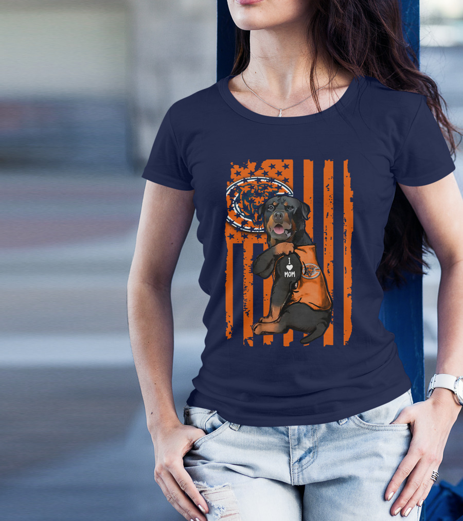 Rottweiler CHICAGO BEARS I Love Mom American Flag T-Shirt