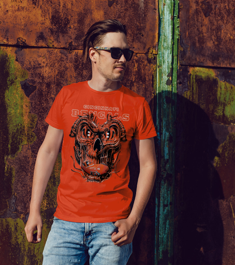 CINCINNATI BENGALS Dragonskull Football T-Shirt