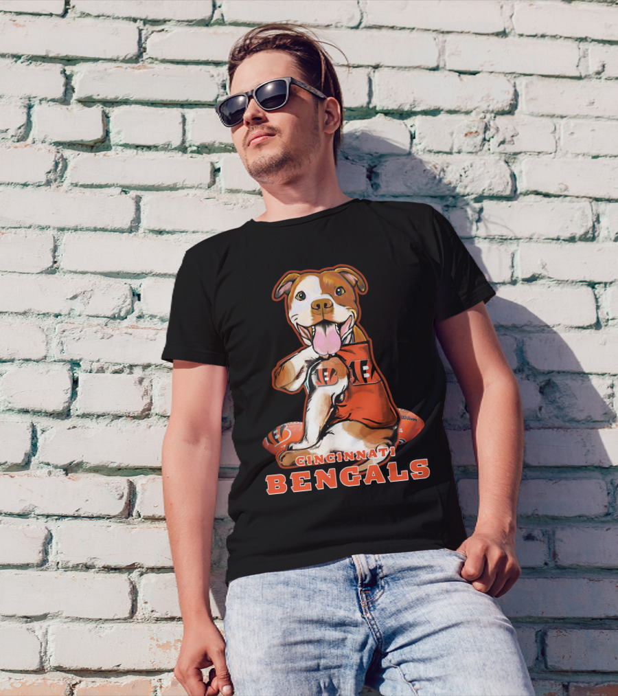 CINCINNATI BENGALS Pittbull Mascot Football T-Shirt