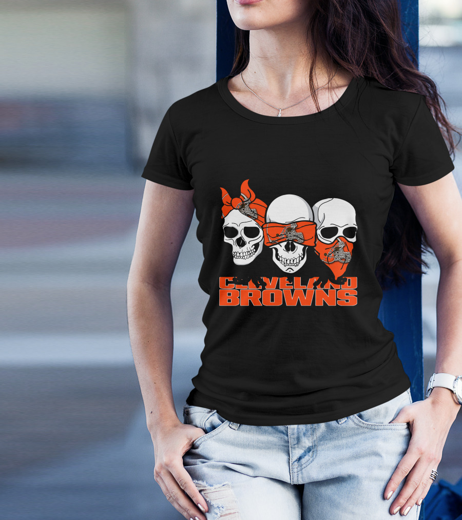 3 Skull CLEVELAND BROWNS Helmet Bandanas T-Shirt