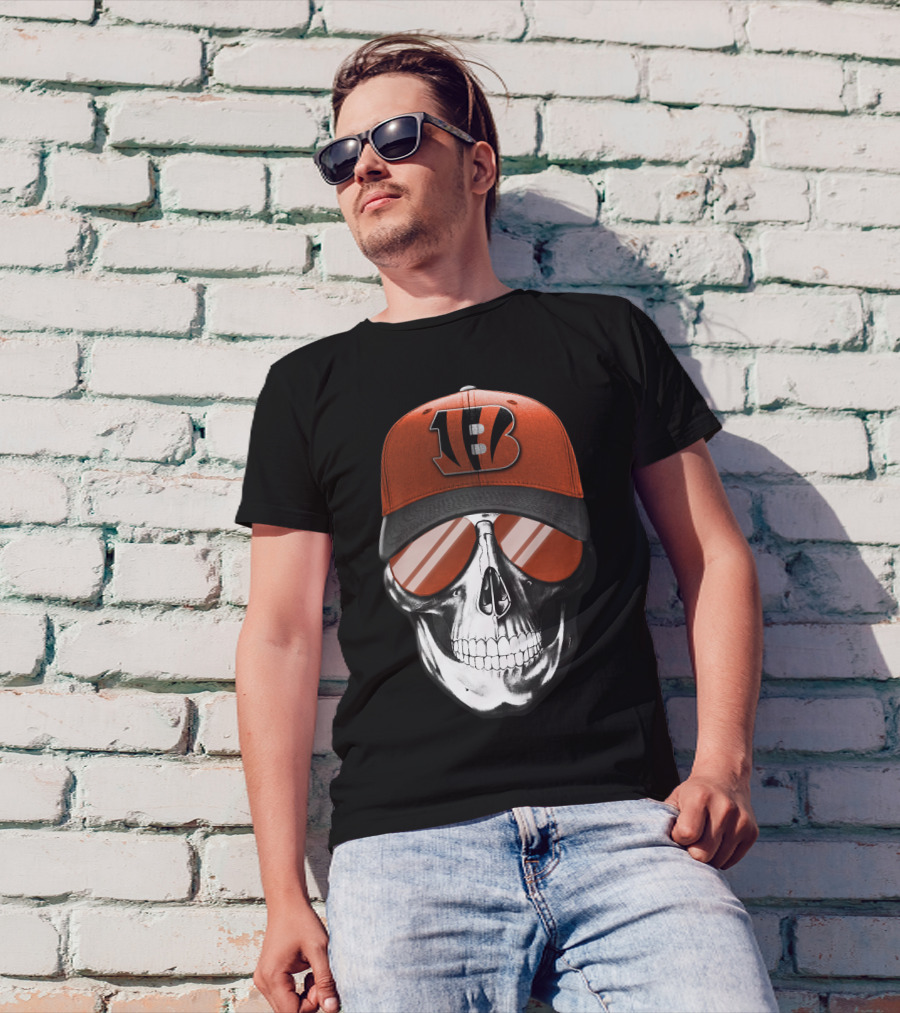 Skull Cincinnati Bengals Hat And Sunglasses T-Shirt