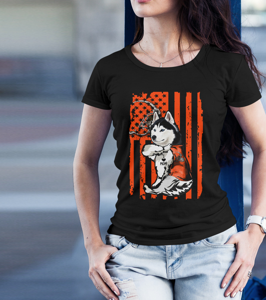 Siberian Husky CLEVELAND BROWNS Football Fan Love Mom T-Shirt