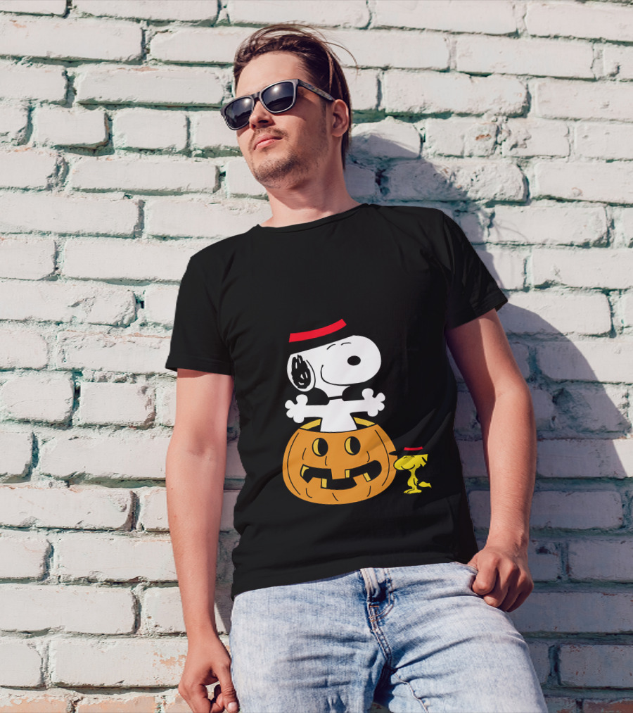 Snoopy Woodstock Halloween Pumpkin Witch Hat T-Shirt