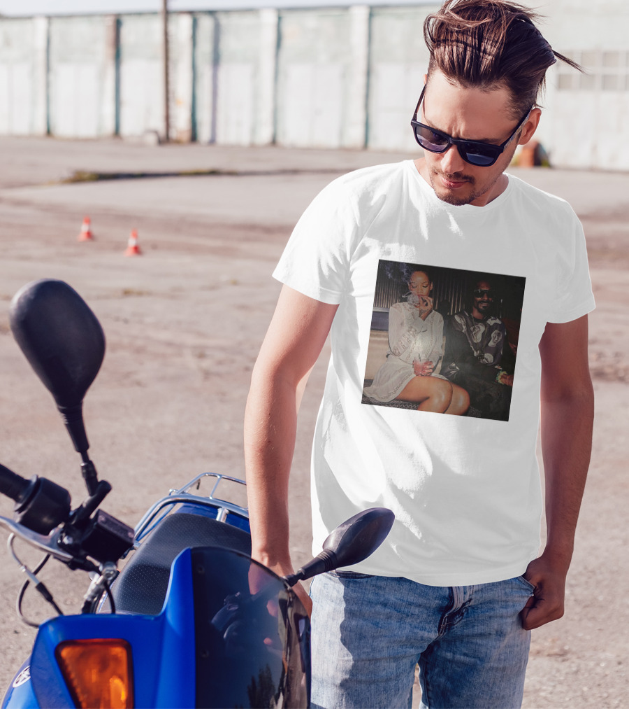 Rihanna Snoop Dogg Fenty Smoky Moment T-Shirt