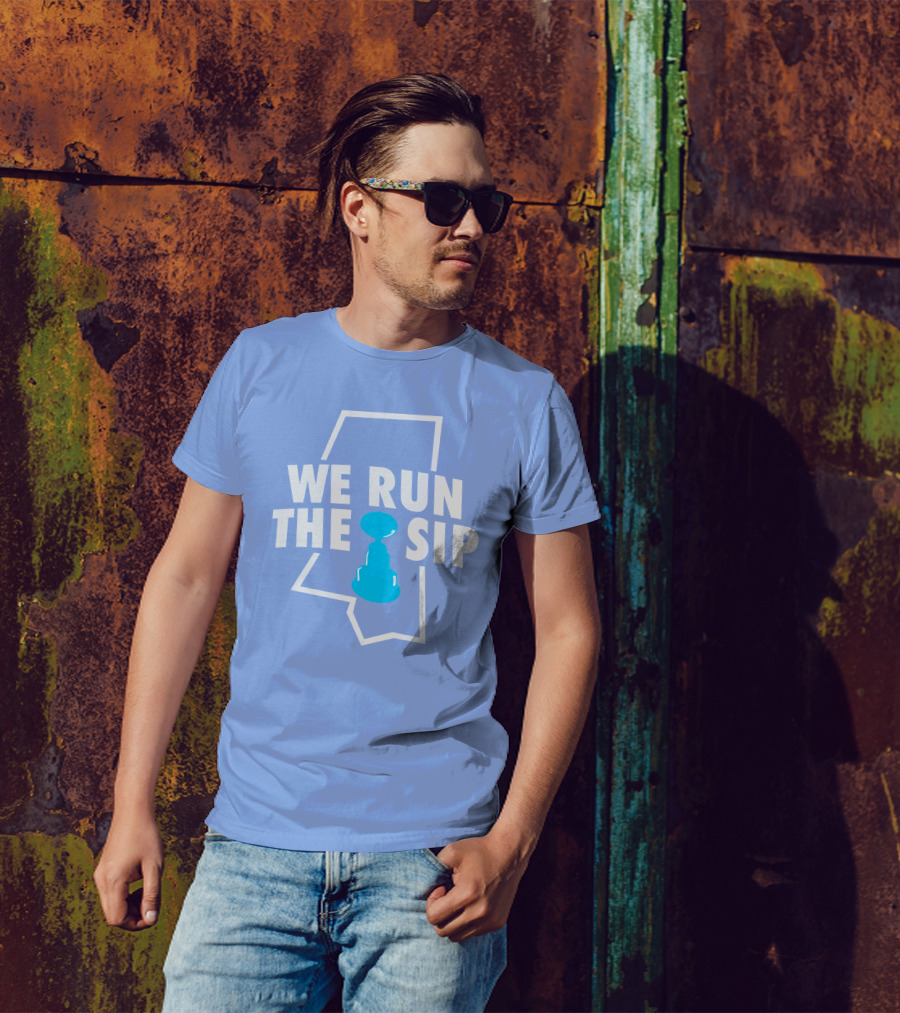 We Run The Sip Mississippi Outline With Trophy - Shop Shea Merch T-Shirt