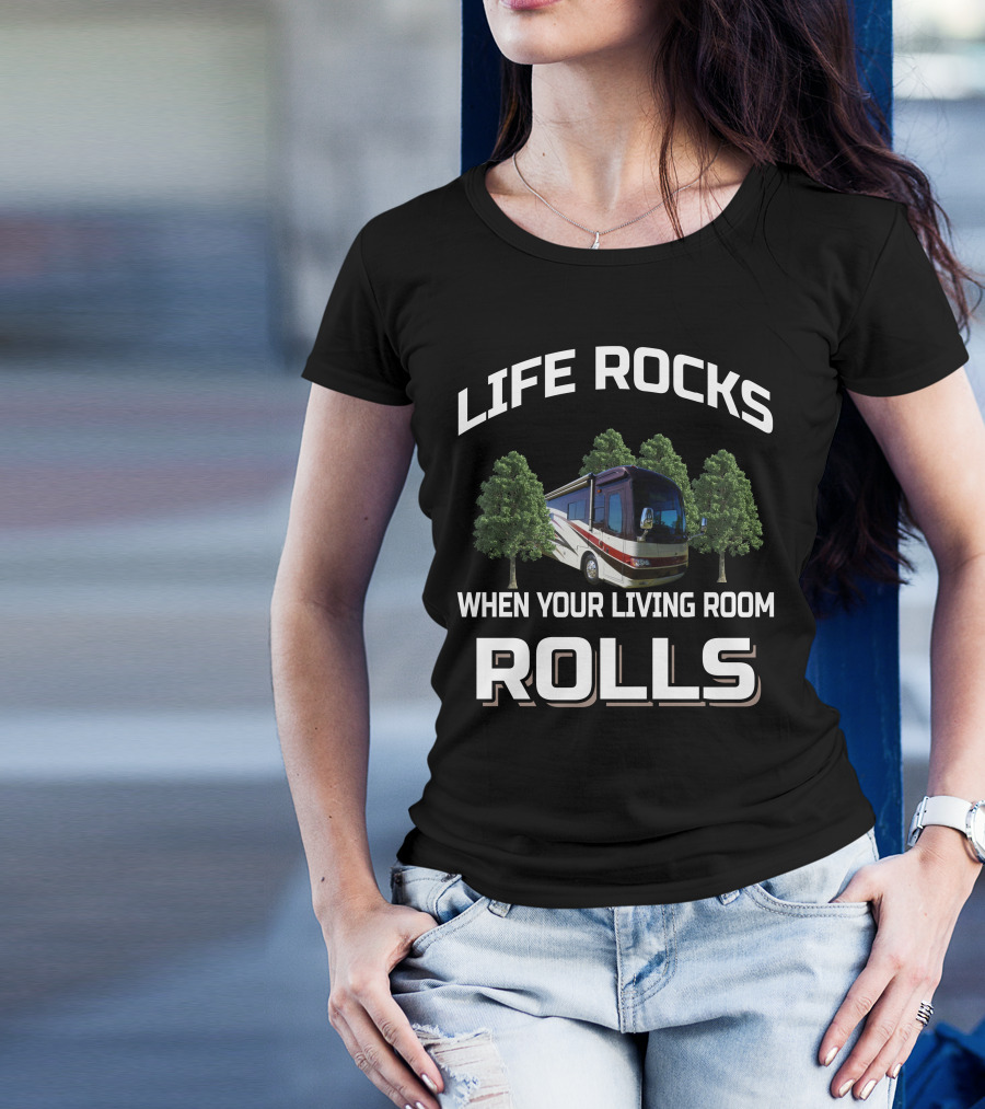 LIFE ROCKS WHEN YOUR LIVING ROOM ROLLS Beaver Contessa Rome 2009 T-Shirt