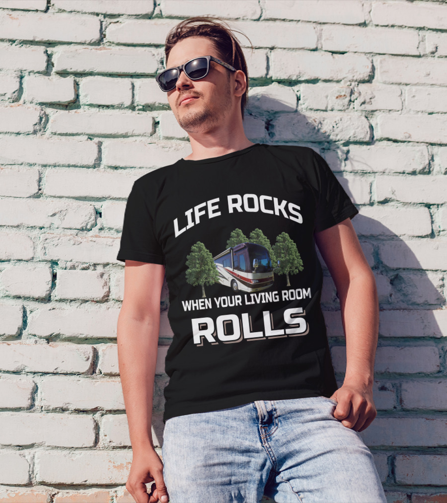 LIFE ROCKS WHEN YOUR LIVING ROOM ROLLS Beaver Contessa Rome 2009 T-Shirt