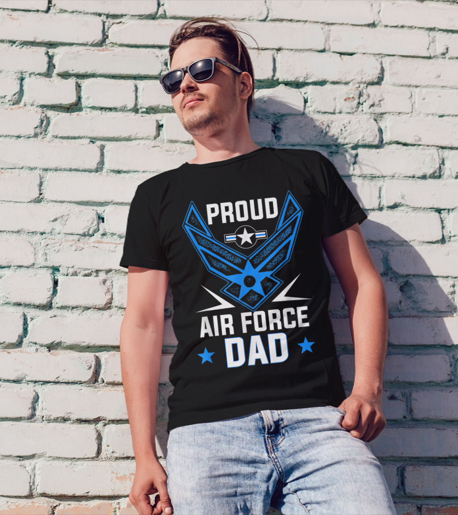 Proud United States Air Force Dad Veteran Emblem With Stars T-Shirt