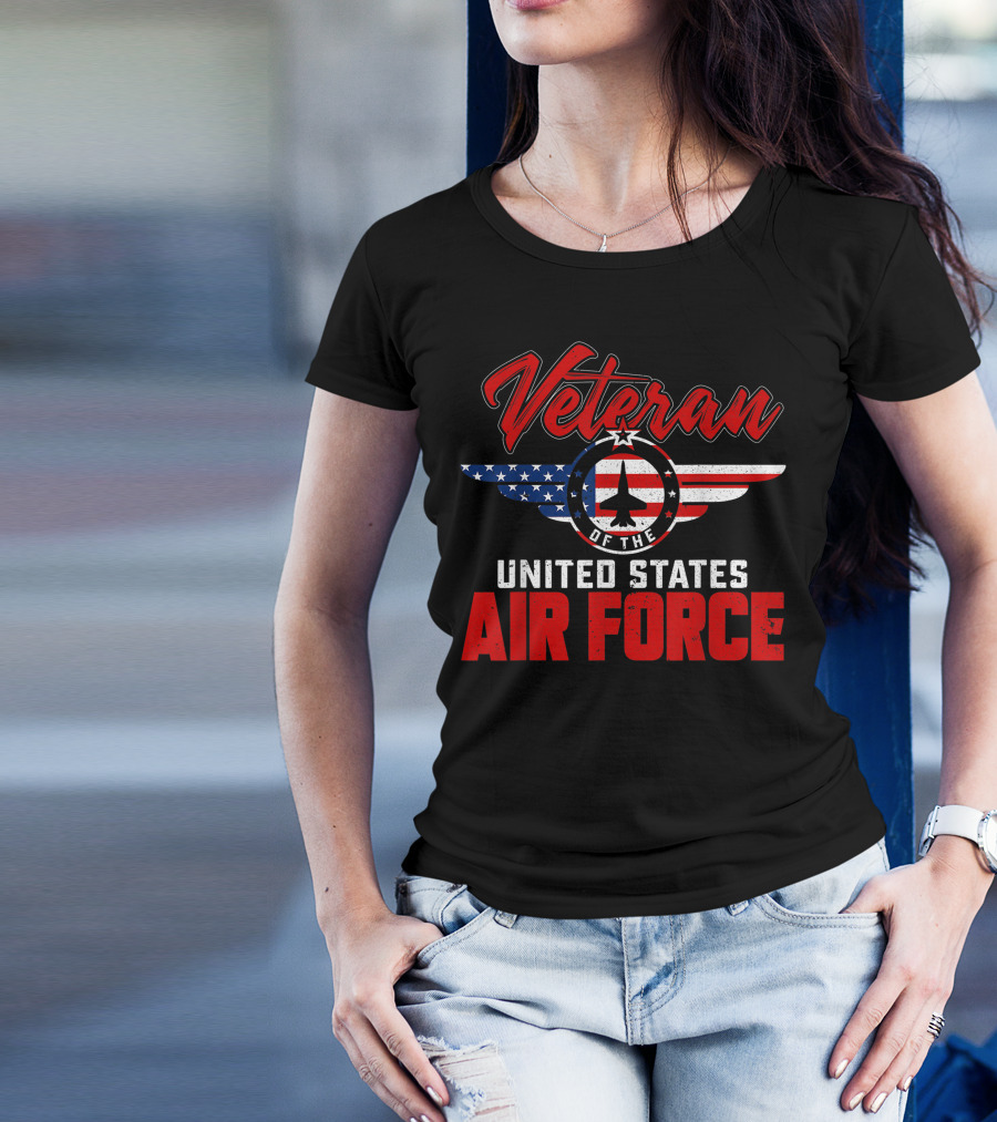 Veteran United States Air Force USAF Wings American Flag Emblem T-Shirt