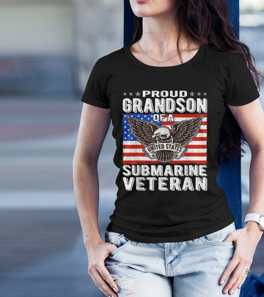 Proud Grandson Of United States Submarine Veteran Patriotic American Flag Bald Eagle T-Shirt