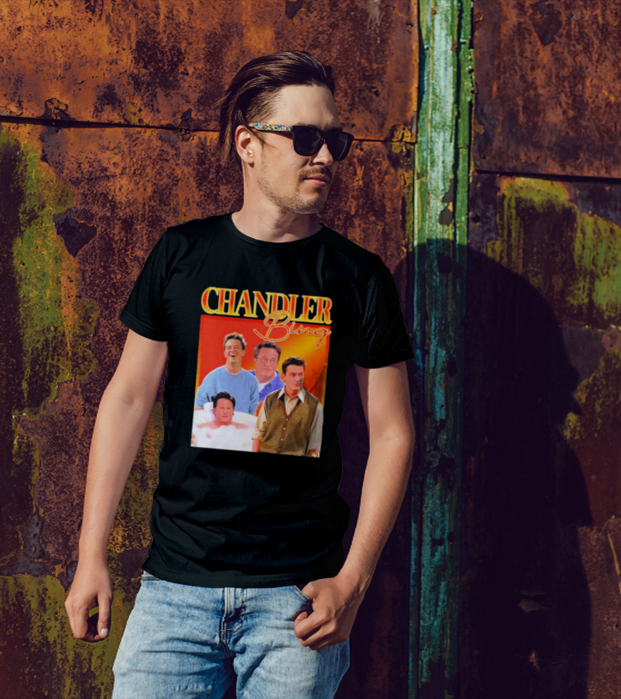 CHANDLER BING MADDNESS SHOP HOMAGE T-Shirt