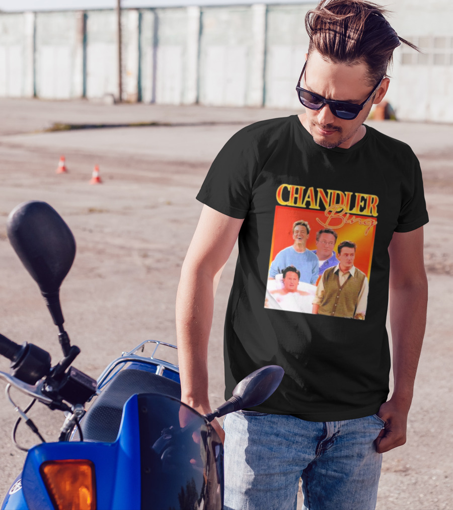 CHANDLER BING MADDNESS SHOP HOMAGE T-Shirt