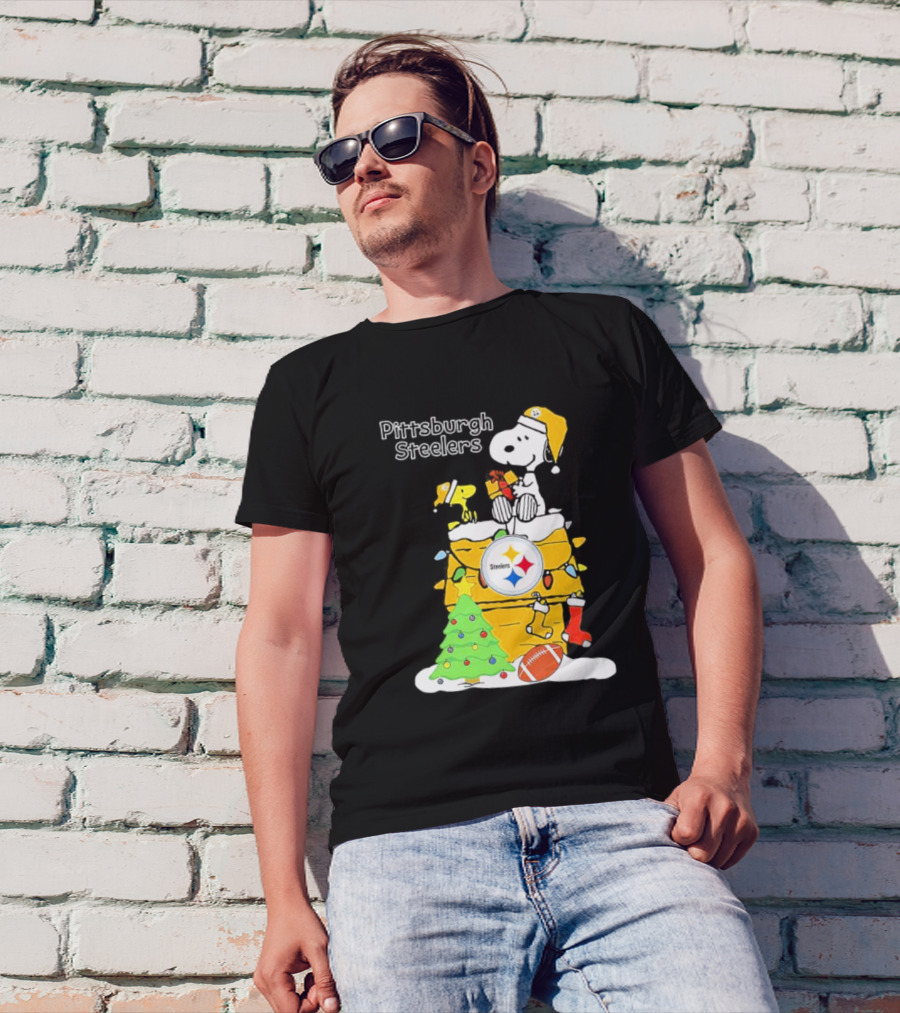 Pittsburgh Steelers Christmas Snoopy Rooftop Holiday Scene T-Shirt