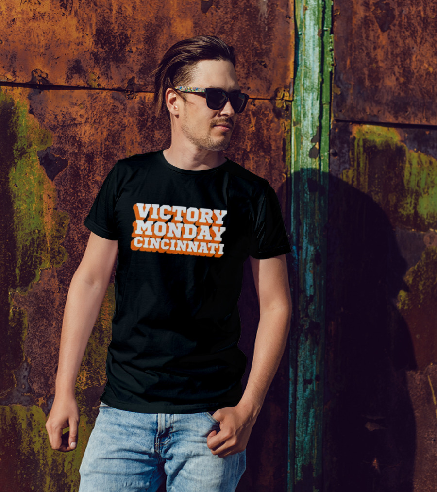 VICTORY MONDAY CINCINNATI Bengals Football Celebration T-Shirt