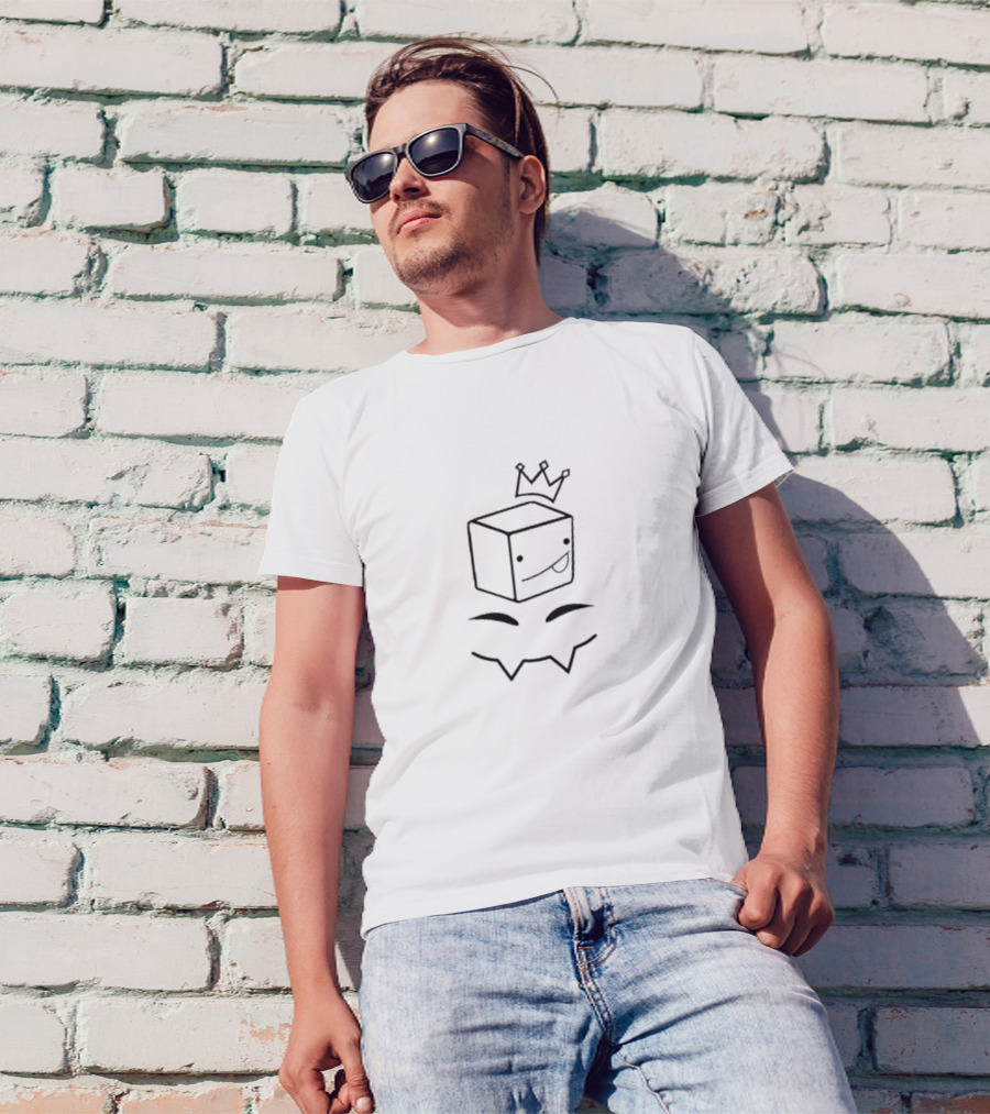 Velvet Badboyhalo Skeppy Cube With Crown And Smiling Eyes T-Shirt