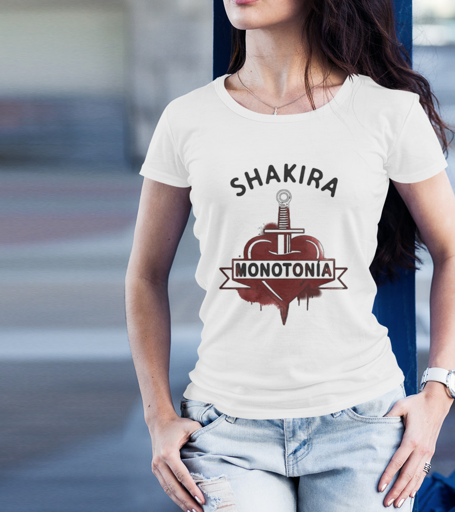 Shakira Monotonía Heart And Sword T-Shirt