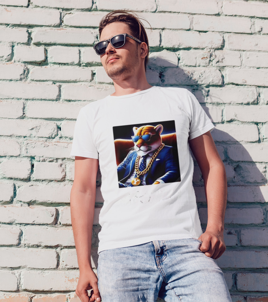 Jaylassoku Cosmo The Cougar In Sunglasses And Gold Chain T-Shirt