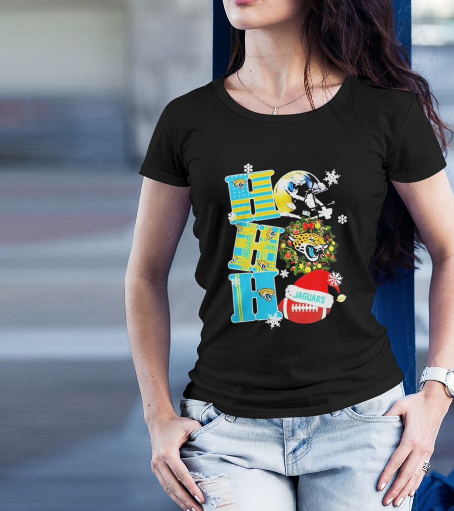 Jacksonville Jaguars Ho Ho Ho Merry Christmas Football Santa Hat Snowflakes Wreath T-Shirt