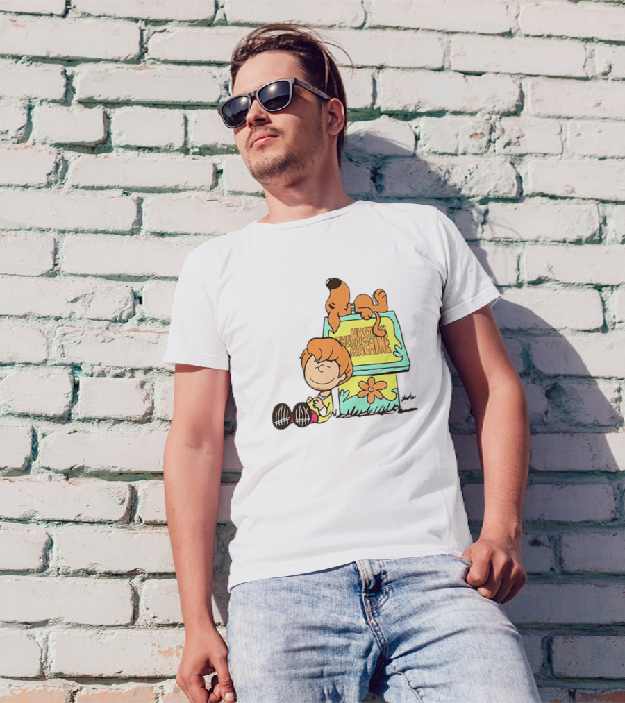 Scooby Doo And Shaggy Rogers Snoopy Style Mystery Machine T-Shirt