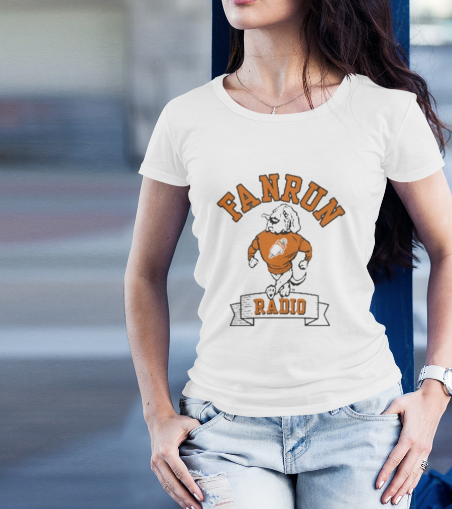 Fanrun Radio Smokey Cream Mascot T-Shirt