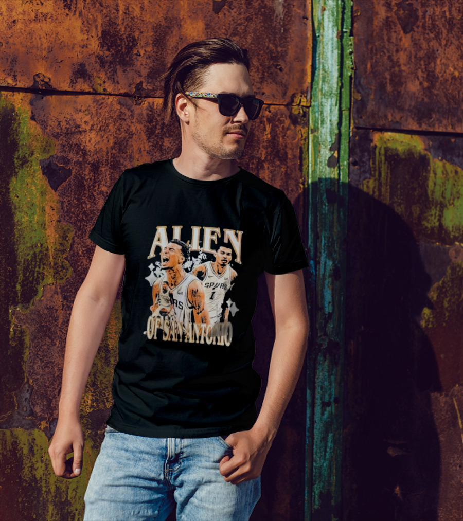 Alien Of San Antonio Spurs Basketball Star T-Shirt