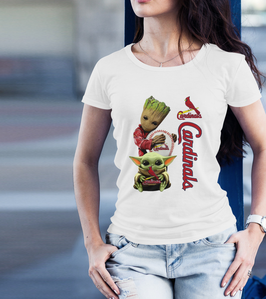 Baby Groot And Baby Yoda Hugging St. Louis Cardinals Baseball T-Shirt