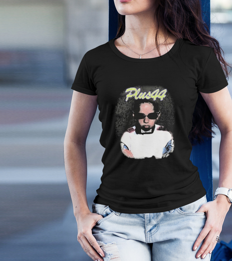 Lewis Hamilton Plus 44 Vintage Style Portrait T-Shirt