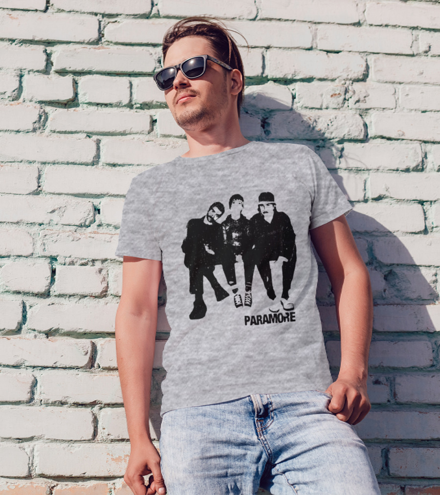 Paramore Music Group Photo Boyfriend Fit Girls T-Shirt