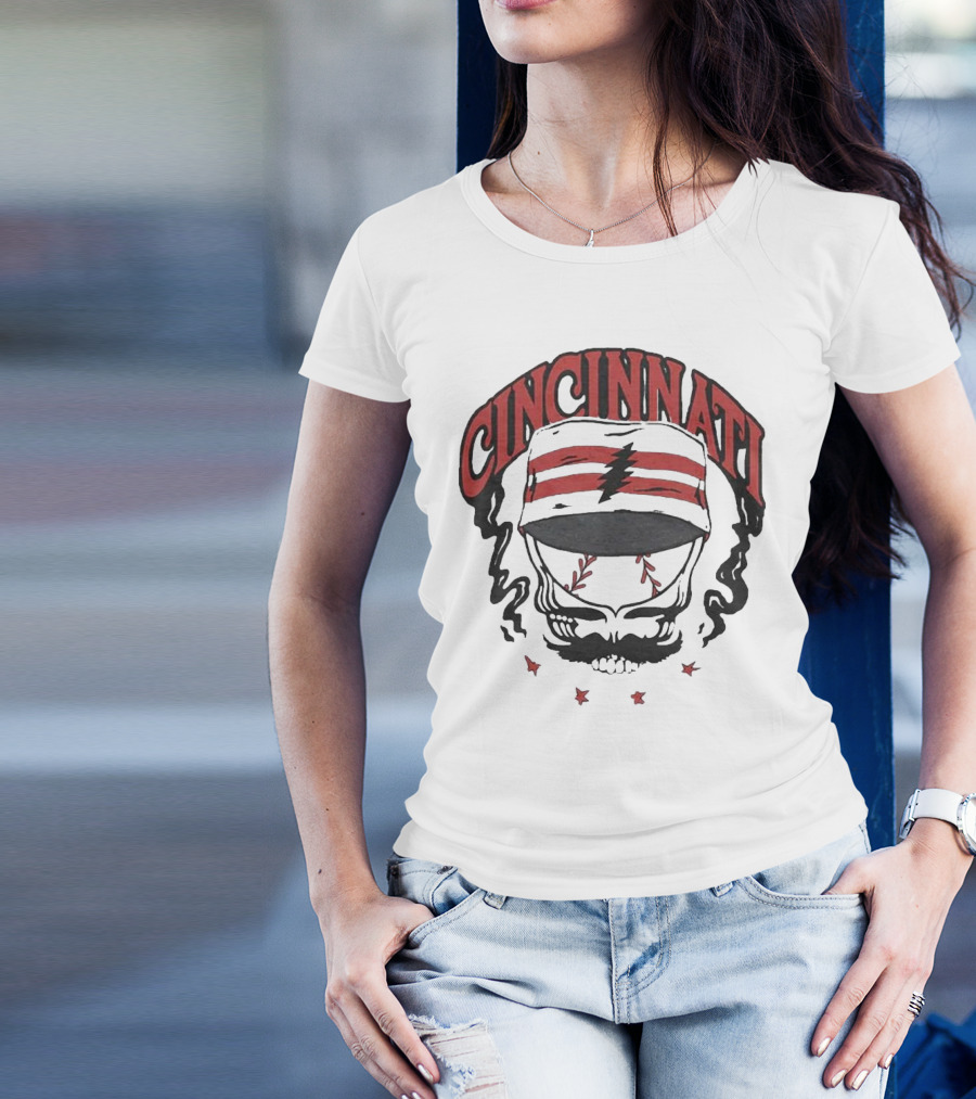 Cincinnati Reds Grateful Dead Skull Collaboration T-Shirt