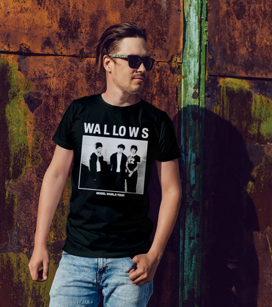 Wallows Model World Tour Band Photo T-Shirt