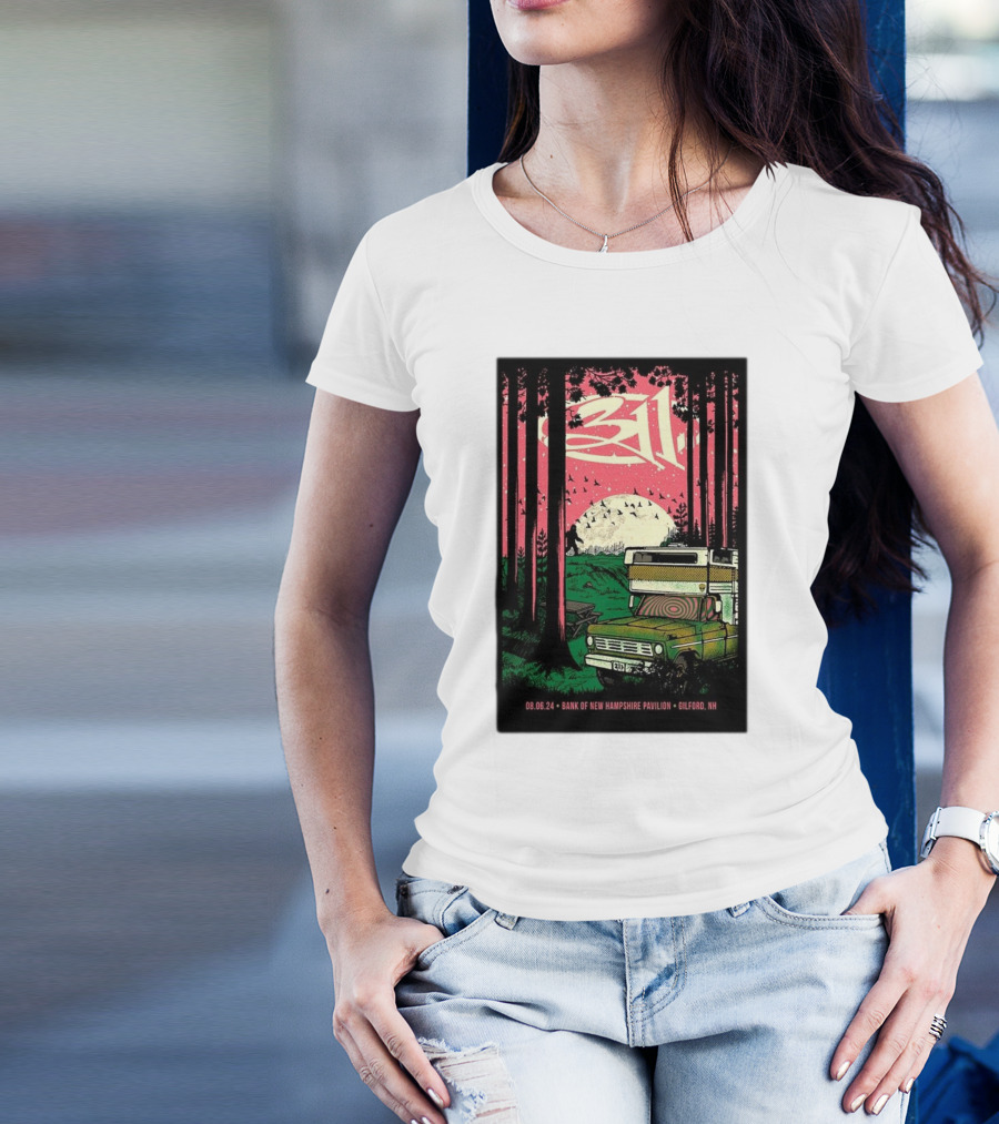 311 Band Bank Of New Hampshire Pavilion Gilford NH August 06 2024 Vintage Camper Scene T-Shirt