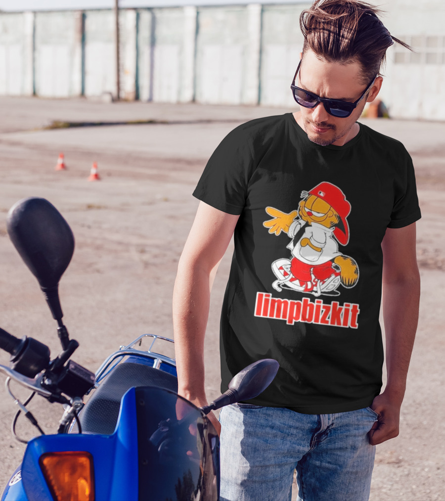 Limpbizkit Garfield Parody Red Outfit Cap And Sneakers T-Shirt