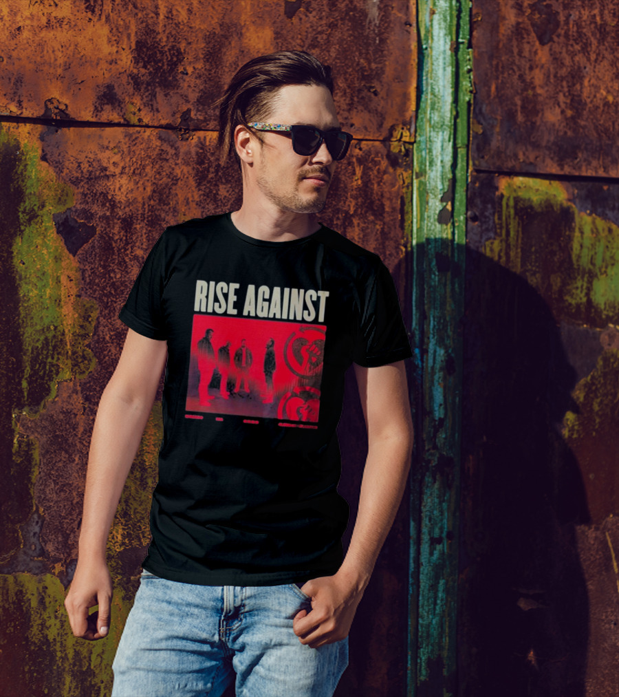 RISE AGAINST Chicago Il 8.20.22 Tour Date Band Photo T-Shirt